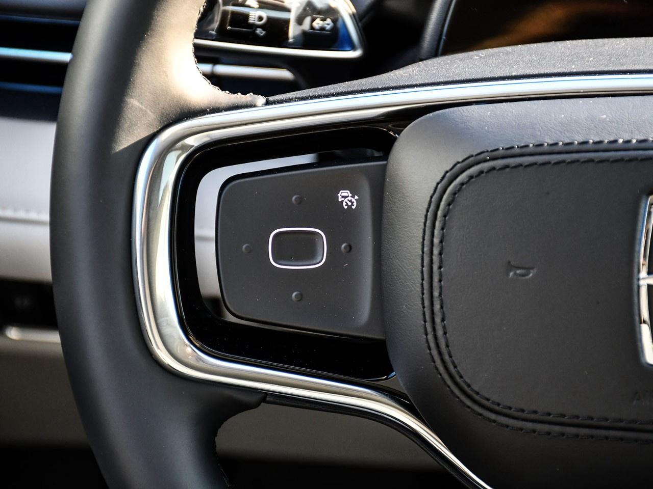 2026 Lincoln Nautilus Premiere AWD Photo