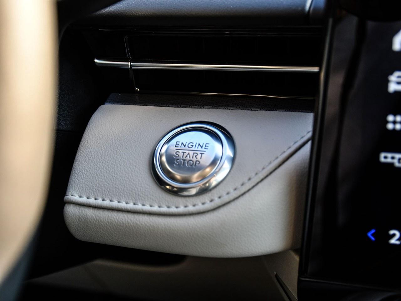 2026 Lincoln Nautilus Premiere AWD Photo