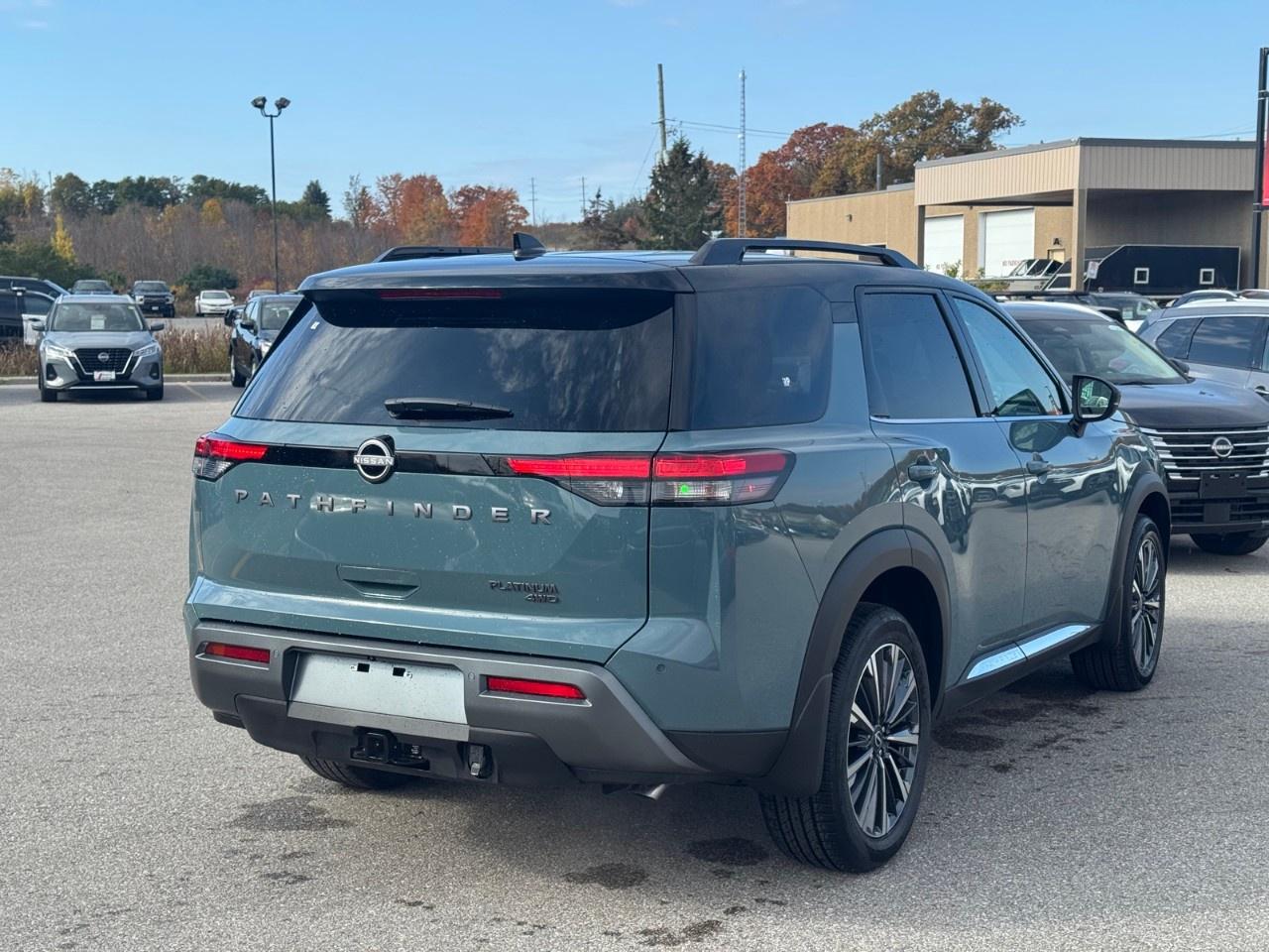 2026 Nissan Pathfinder Platinum 4WD Photo