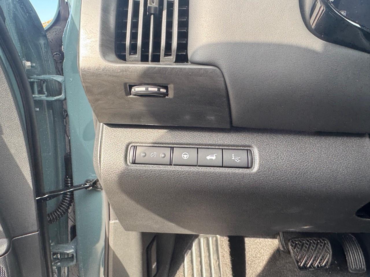 2026 Nissan Pathfinder Platinum 4WD Photo