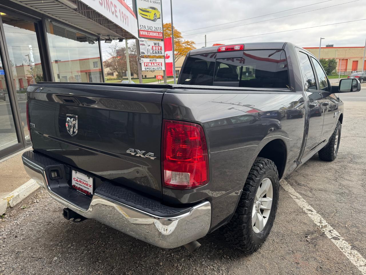 2015 RAM 1500 SLT CLEAN TRUCK | ONE OWNER | ACCIDENT FREE | KROWNED YEARLY Photo