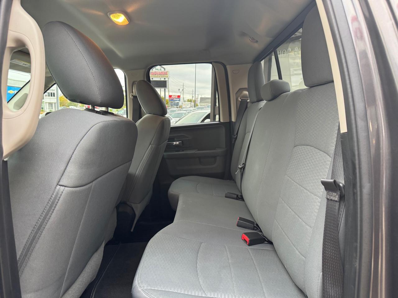 2015 RAM 1500 SLT CLEAN TRUCK | ONE OWNER | ACCIDENT FREE | KROWNED YEARLY Photo