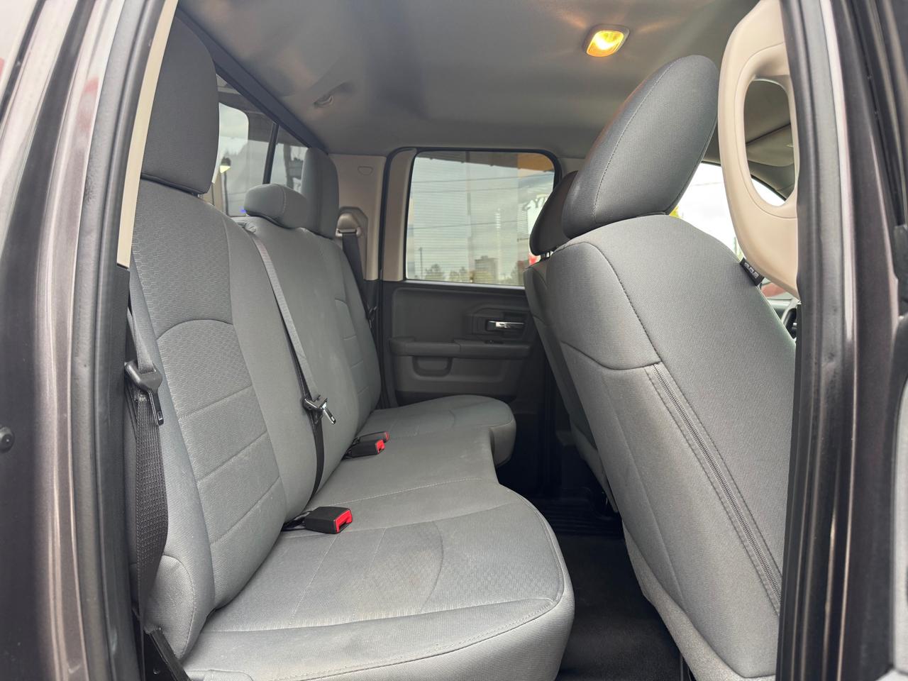 2015 RAM 1500 SLT CLEAN TRUCK | ONE OWNER | ACCIDENT FREE | KROWNED YEARLY Photo