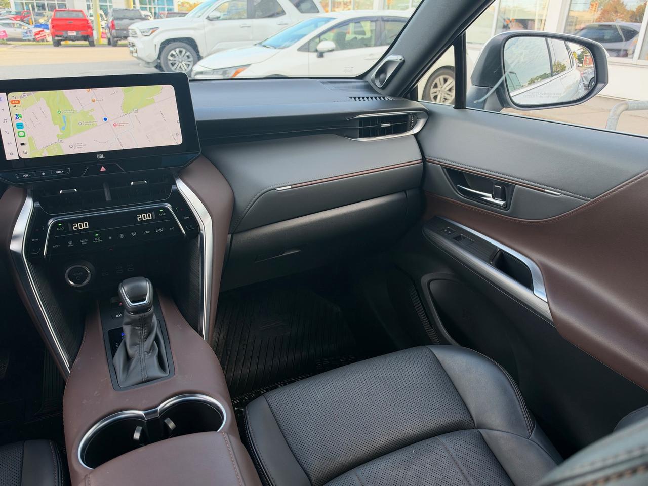 2023 Toyota Venza Limited LIMITED-ONE OWNER+DLR SERVICED! Photo