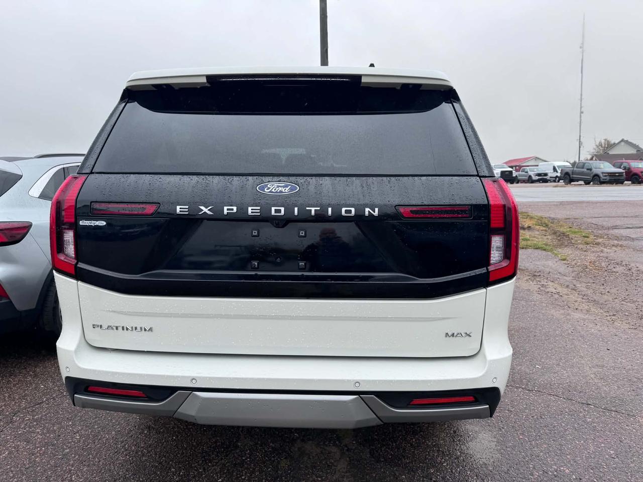 2026 Ford Expedition Platinum Max Photo5