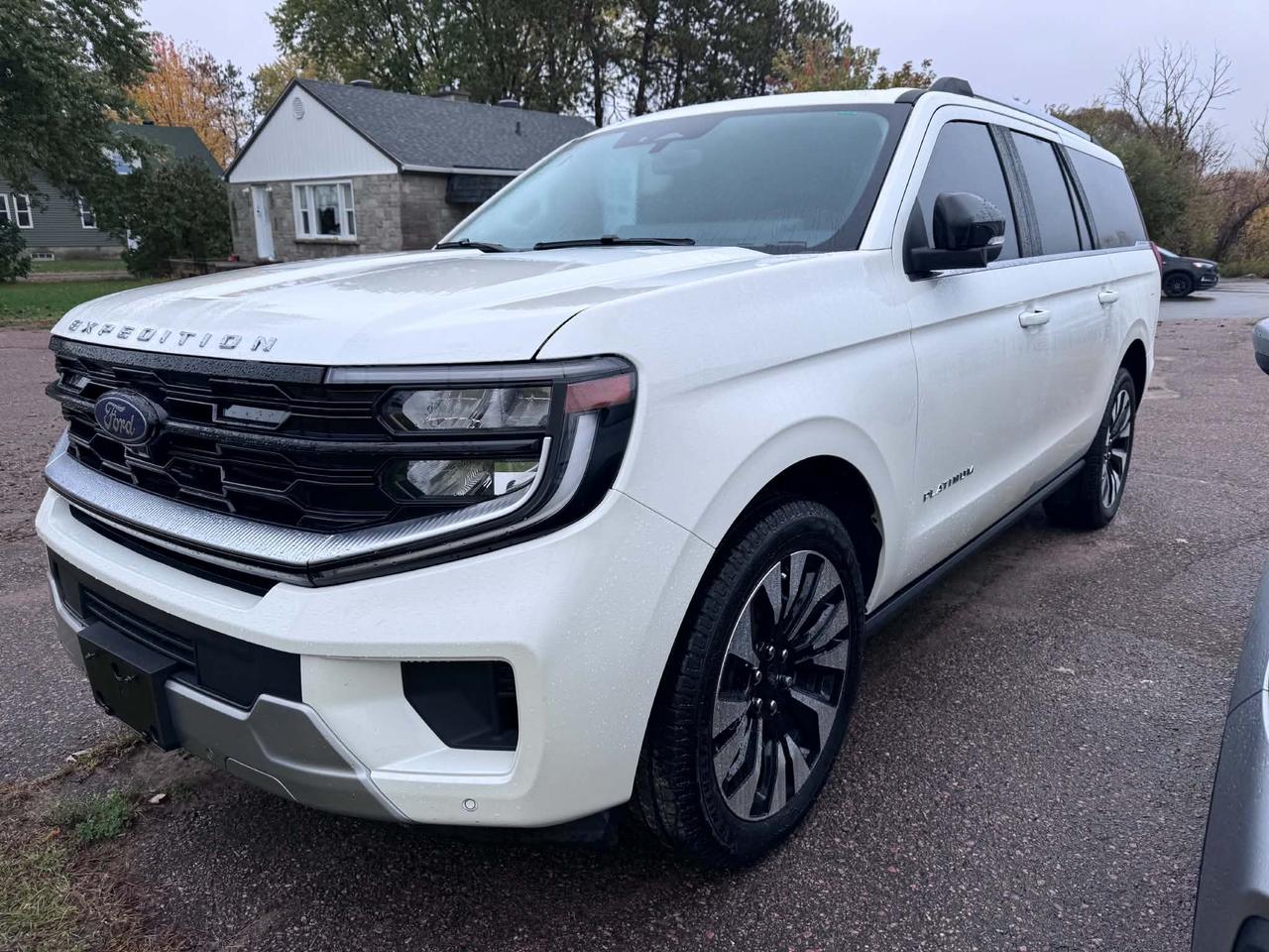 2026 Ford Expedition Platinum Max Photo0