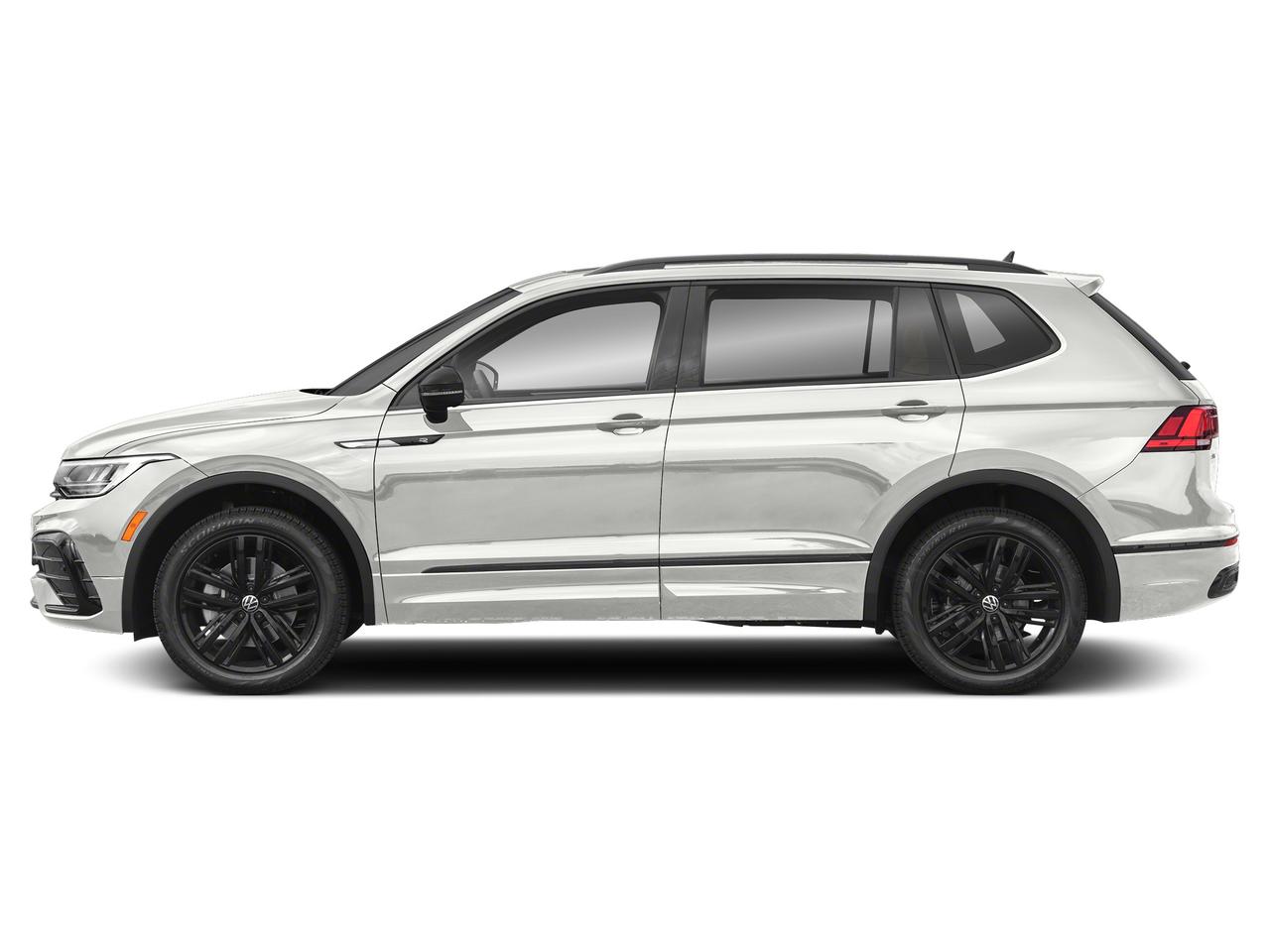 2022 Volkswagen Tiguan Comfortline R-Line Black Edition Photo2