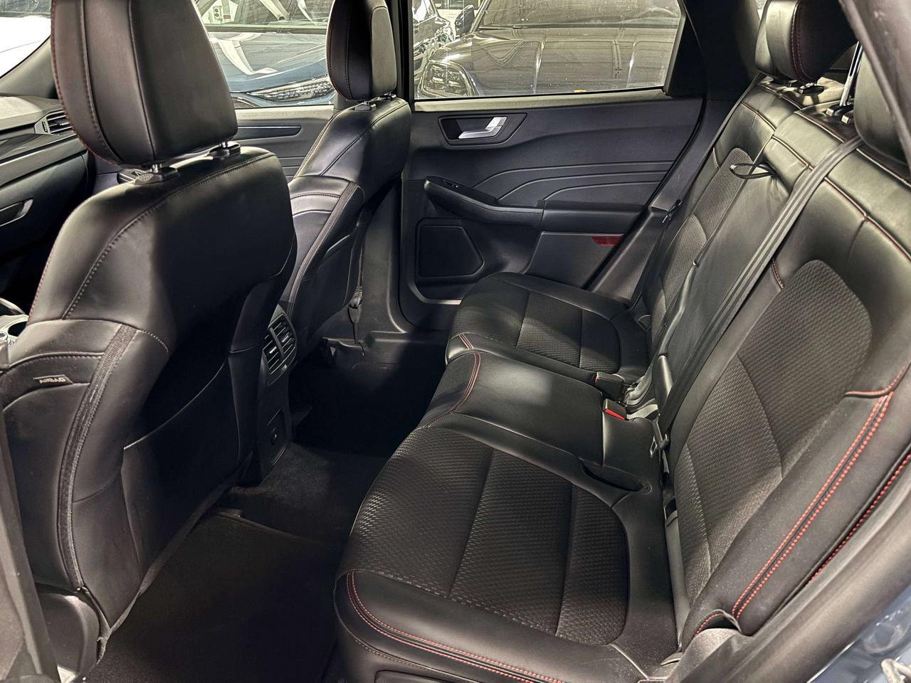 2024 Ford Escape ST-Line|HYBRID|AWD|LEATHER|REDSTITCHED|SAFETYTECH| Photo