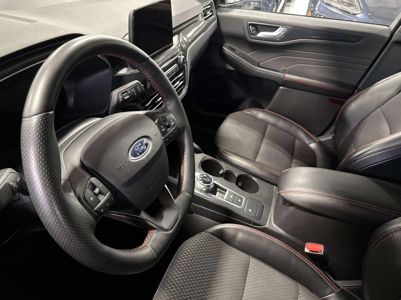2024 Ford Escape ST-Line|HYBRID|AWD|LEATHER|REDSTITCHED|SAFETYTECH| Photo