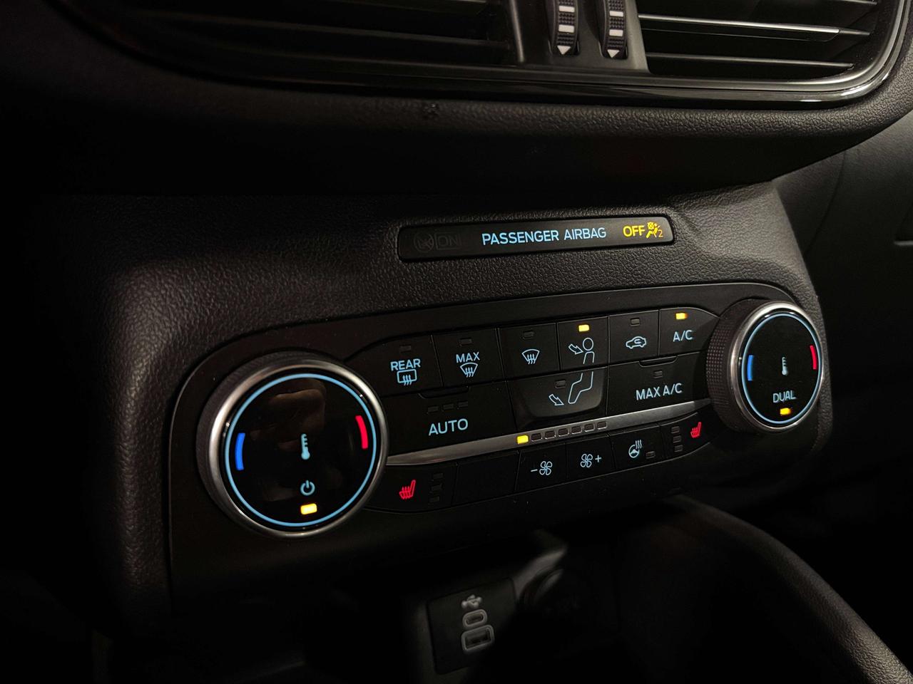2024 Ford Escape ST-Line|HYBRID|AWD|LEATHER|REDSTITCHED|SAFETYTECH| Photo