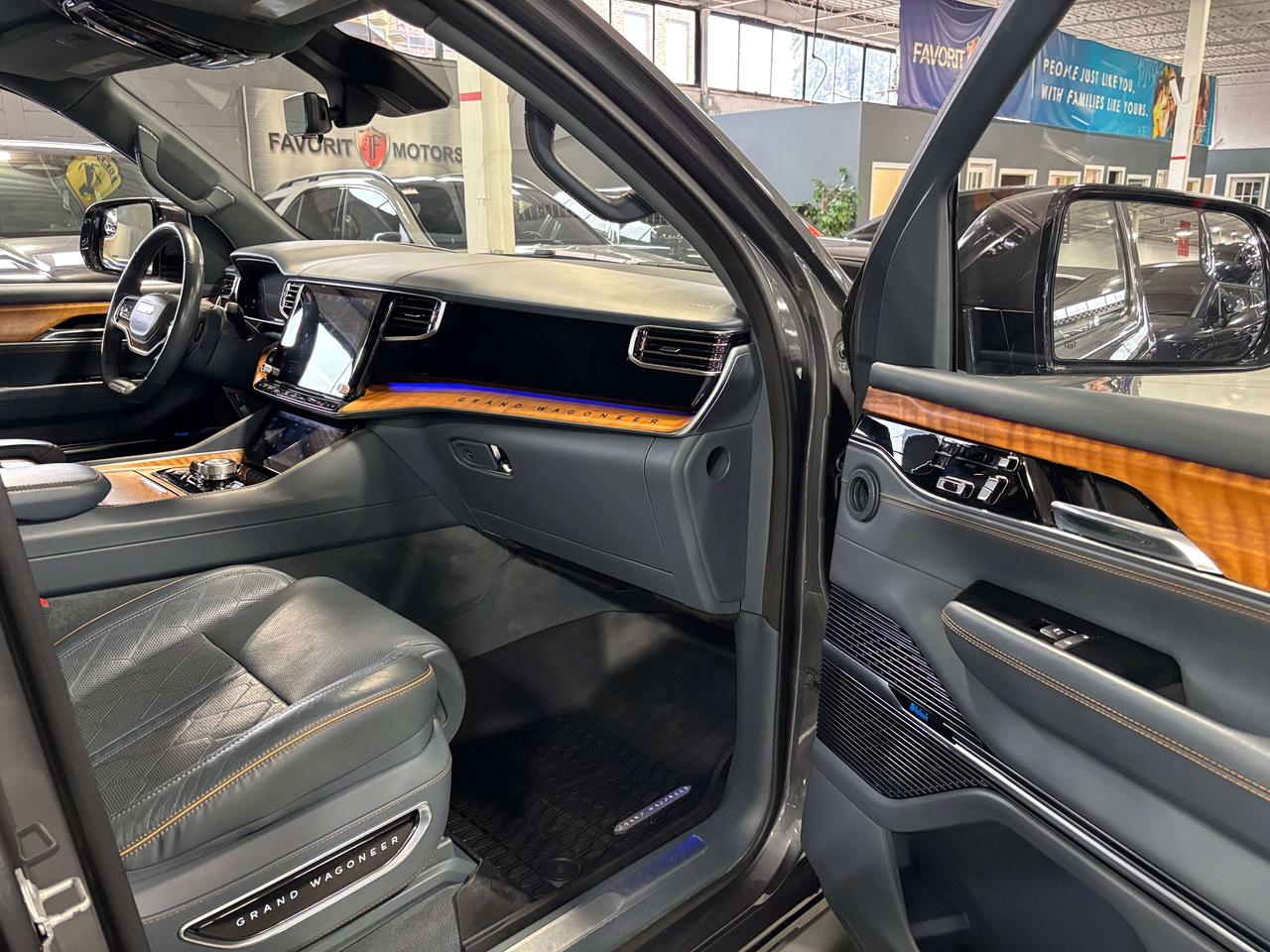 2022 Jeep Grand Wagoneer Series III 4x4|FAMCAM|7PASS|MASSAGE|WOOD|BLUESEATS Photo