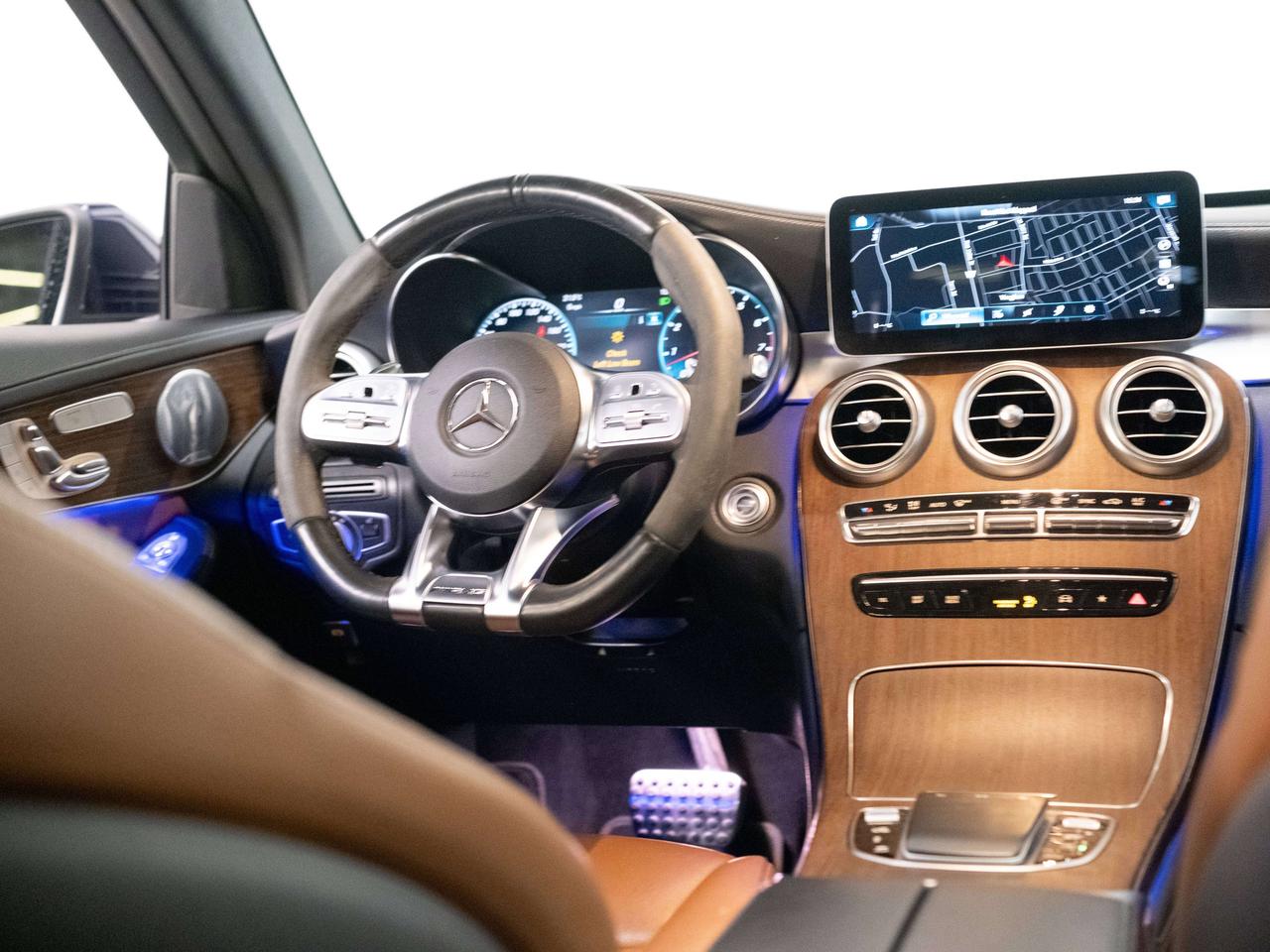 2020 Mercedes-Benz GLC 43 | AMG | PREMIUM & INTELLIGENT DRIVE | 21 IN Photo