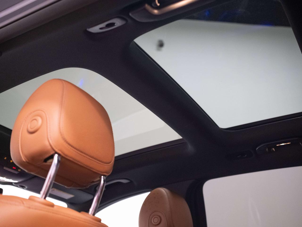 2020 Mercedes-Benz GLC 43 | AMG | PREMIUM & INTELLIGENT DRIVE | 21 IN Photo