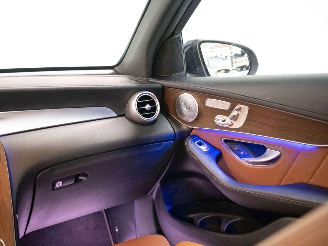 2020 Mercedes-Benz GLC 43 | AMG | PREMIUM & INTELLIGENT DRIVE | 21 IN Photo