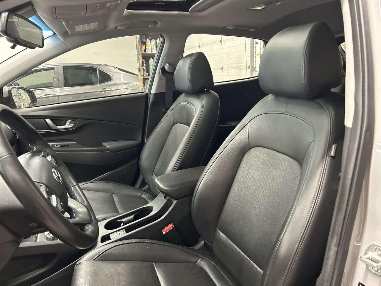 2022 Hyundai KONA PREFERRED AWD | HTD LEATHER | SUNROOF | CARPLAY Photo5