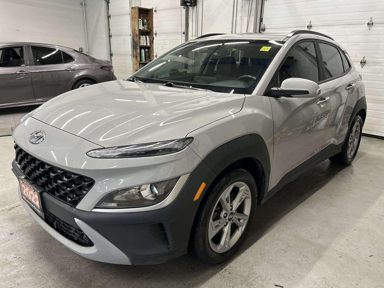 2022 Hyundai KONA PREFERRED AWD | HTD LEATHER | SUNROOF | CARPLAY Photo0