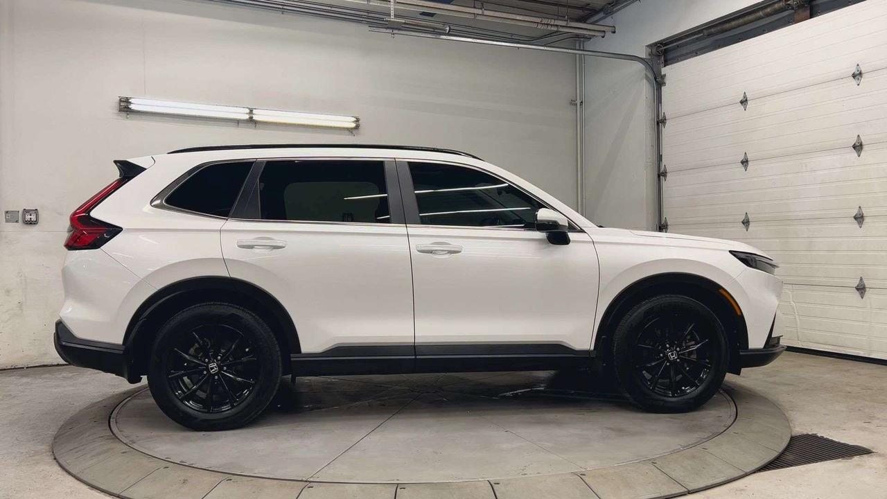 2025 Honda CR-V SPORT AWD | SUNROOF | HTD SEATS | CARPLAY | ALLOYS Photo1