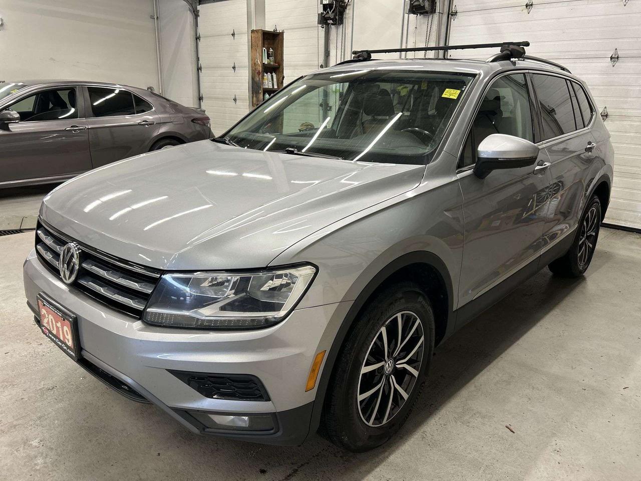 2019 Volkswagen Tiguan COMFORTLINE AWD | LEATHER | PANO ROOF | CARPLAY Photo