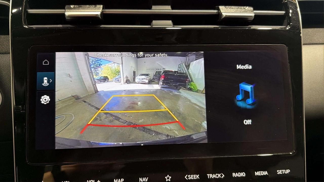 2024 Hyundai Tucson PREFERRED TREND | CLEAN CARFAX | LEATHER | SUNROOF Photo