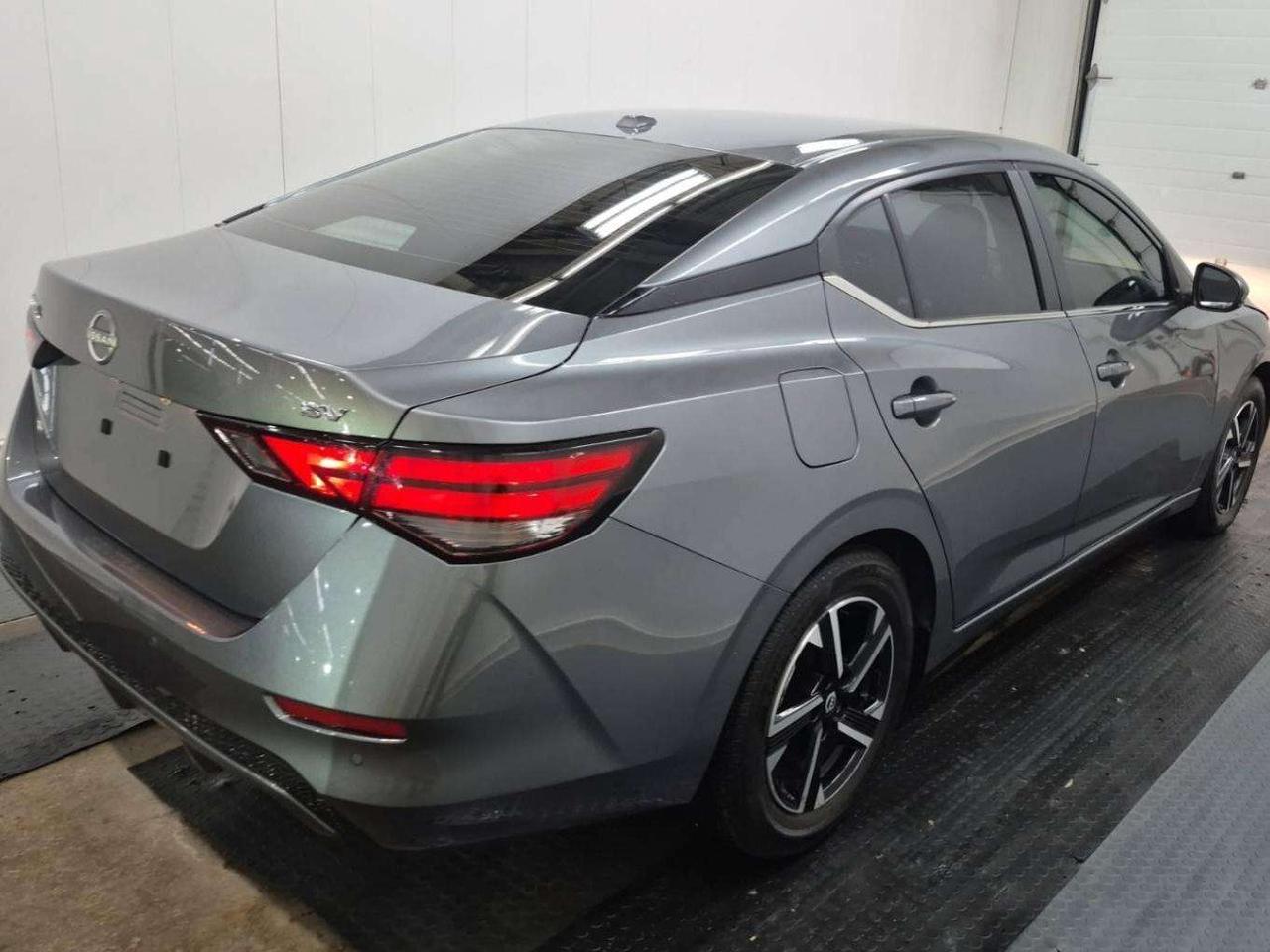 2024 Nissan Sentra SV | SUNROOF | CLEAN CARFAX | HTD SEAT| BLIND SPOT Photo