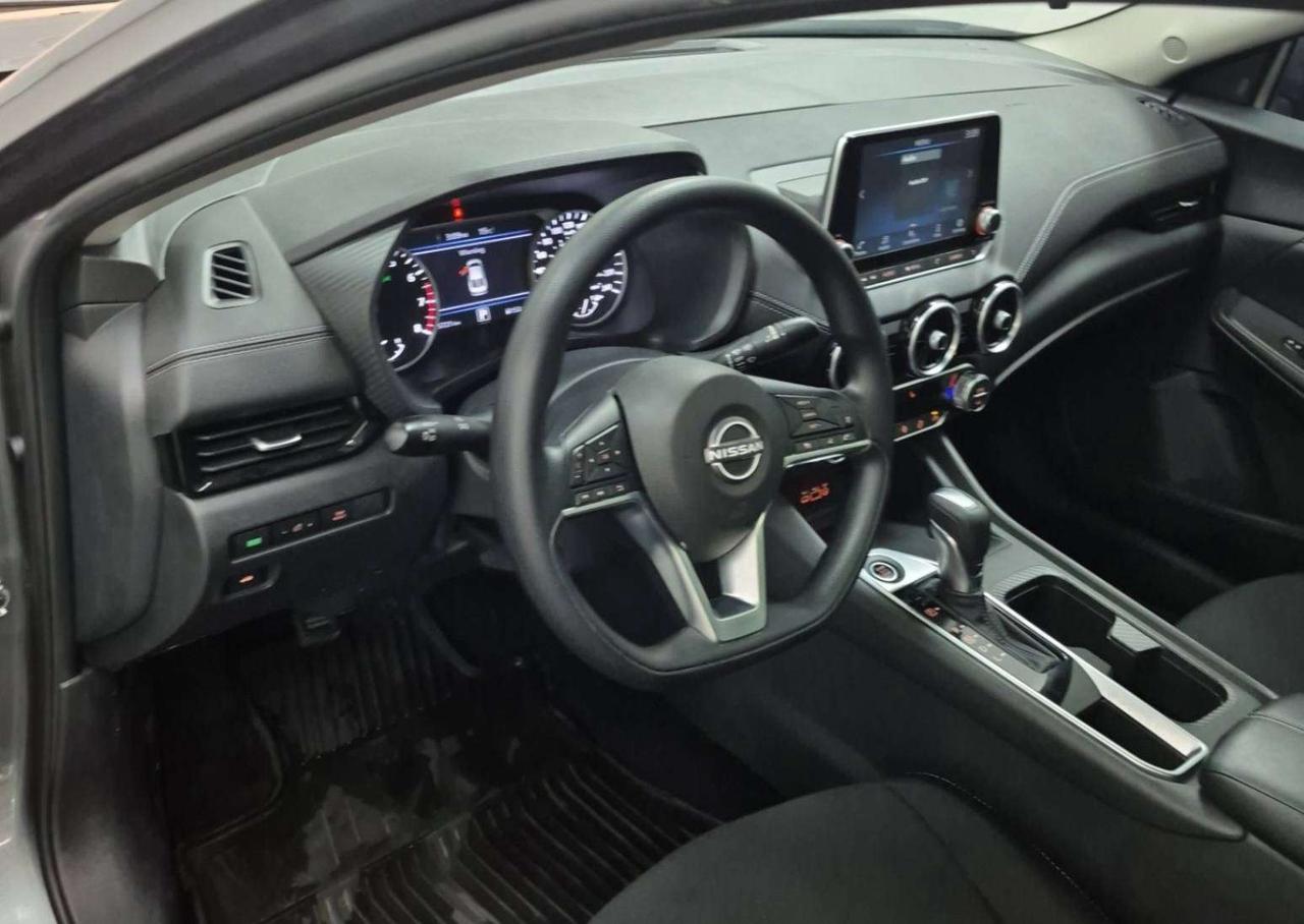 2024 Nissan Sentra SV | SUNROOF | CLEAN CARFAX | HTD SEAT| BLIND SPOT Photo4