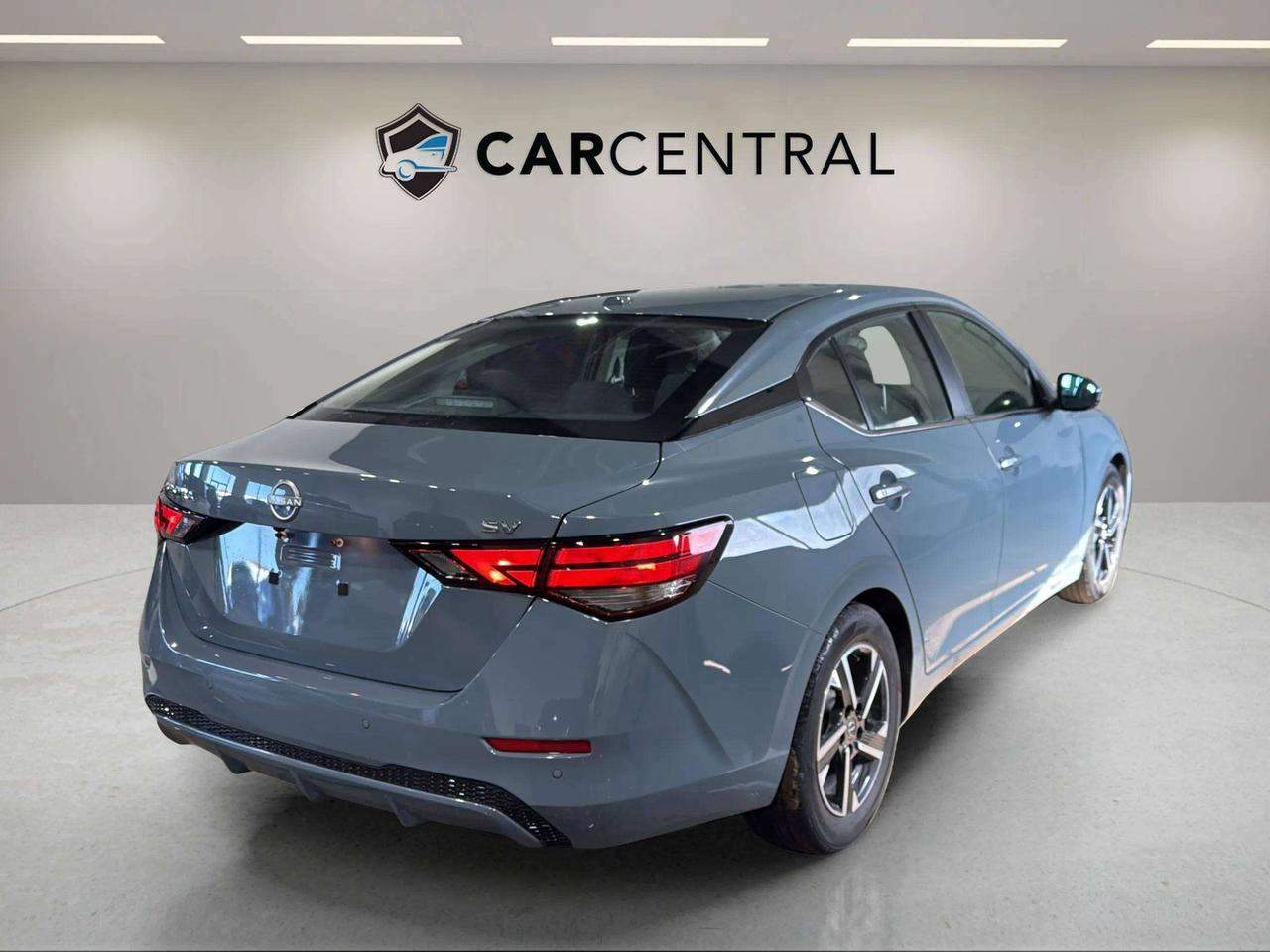 2024 Nissan Sentra SV | SUNROOF | CLEAN CARFAX| BLIND SPOT| HTD SEATS Photo