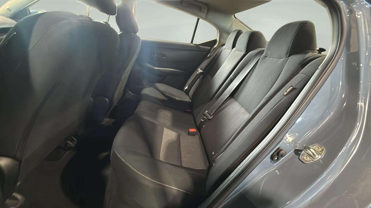 2024 Nissan Sentra SV | SUNROOF | CLEAN CARFAX| BLIND SPOT| HTD SEATS Photo