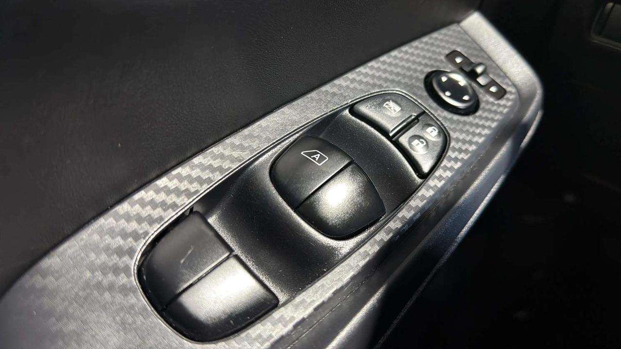 2024 Nissan Sentra SV | SUNROOF | CLEAN CARFAX| BLIND SPOT| HTD SEATS Photo