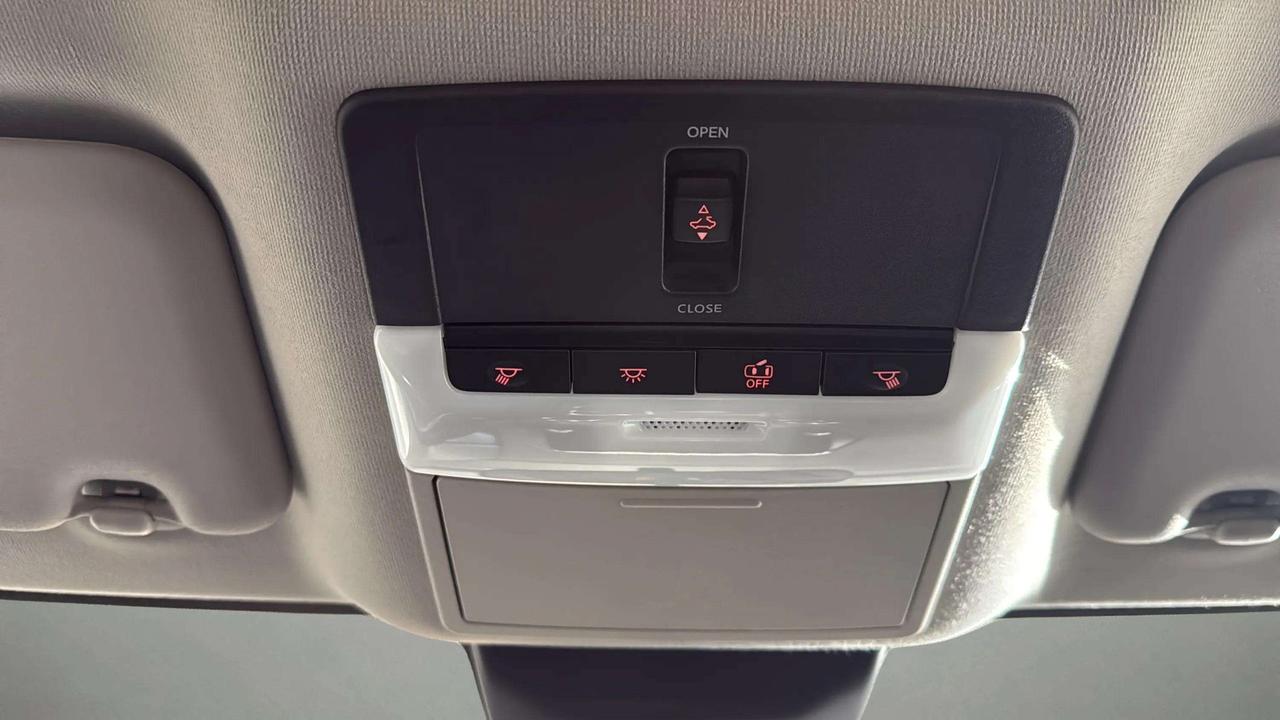 2024 Nissan Sentra SV | SUNROOF | CLEAN CARFAX| BLIND SPOT| HTD SEATS Photo