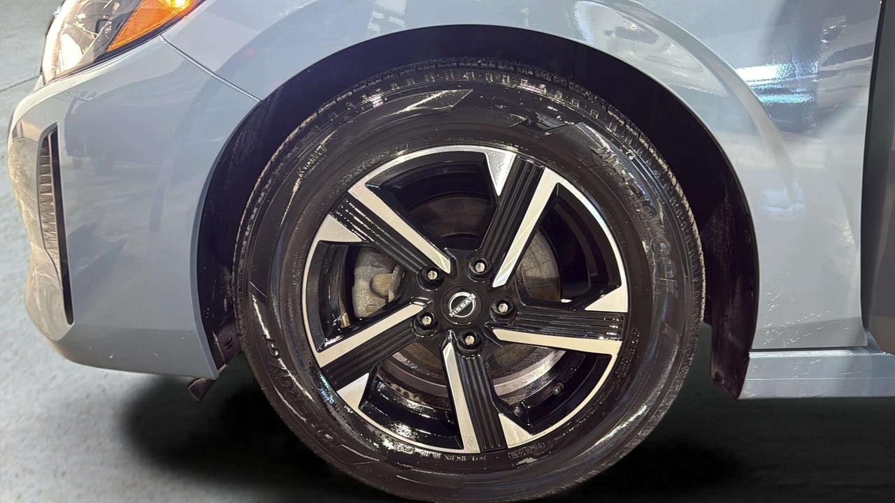 2024 Nissan Sentra SV | SUNROOF | CLEAN CARFAX| BLIND SPOT| HTD SEATS Photo