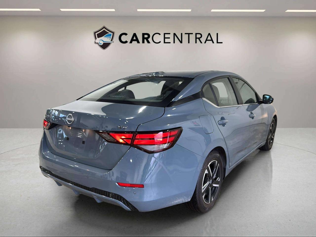 2024 Nissan Sentra SV | MOONROOF | CLEAN CARFAX| HTD SEAT| BLIND SPOT Photo