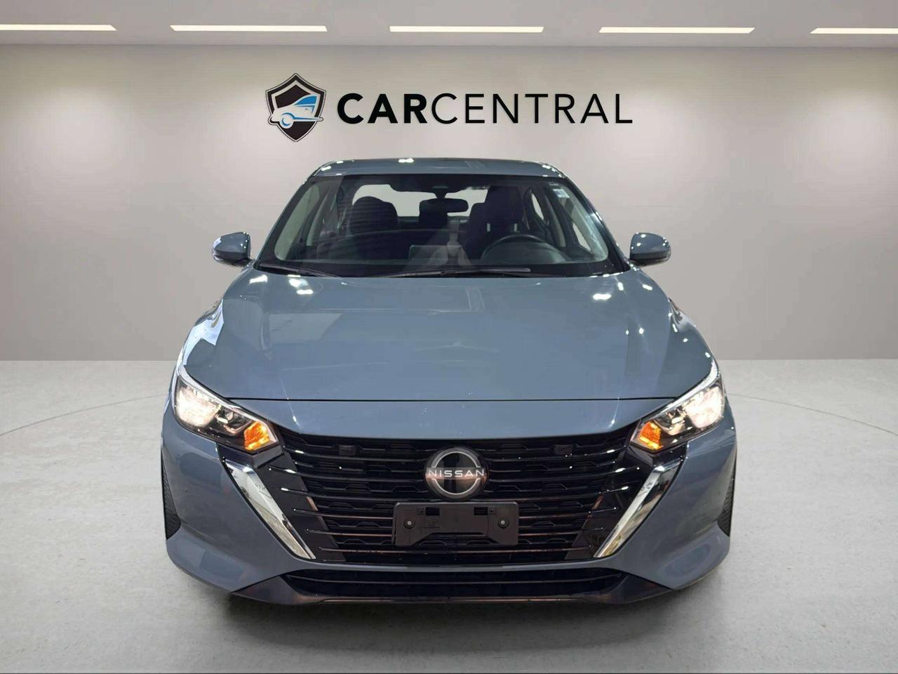 2024 Nissan Sentra SV | MOONROOF | CLEAN CARFAX| HTD SEAT| BLIND SPOT Photo