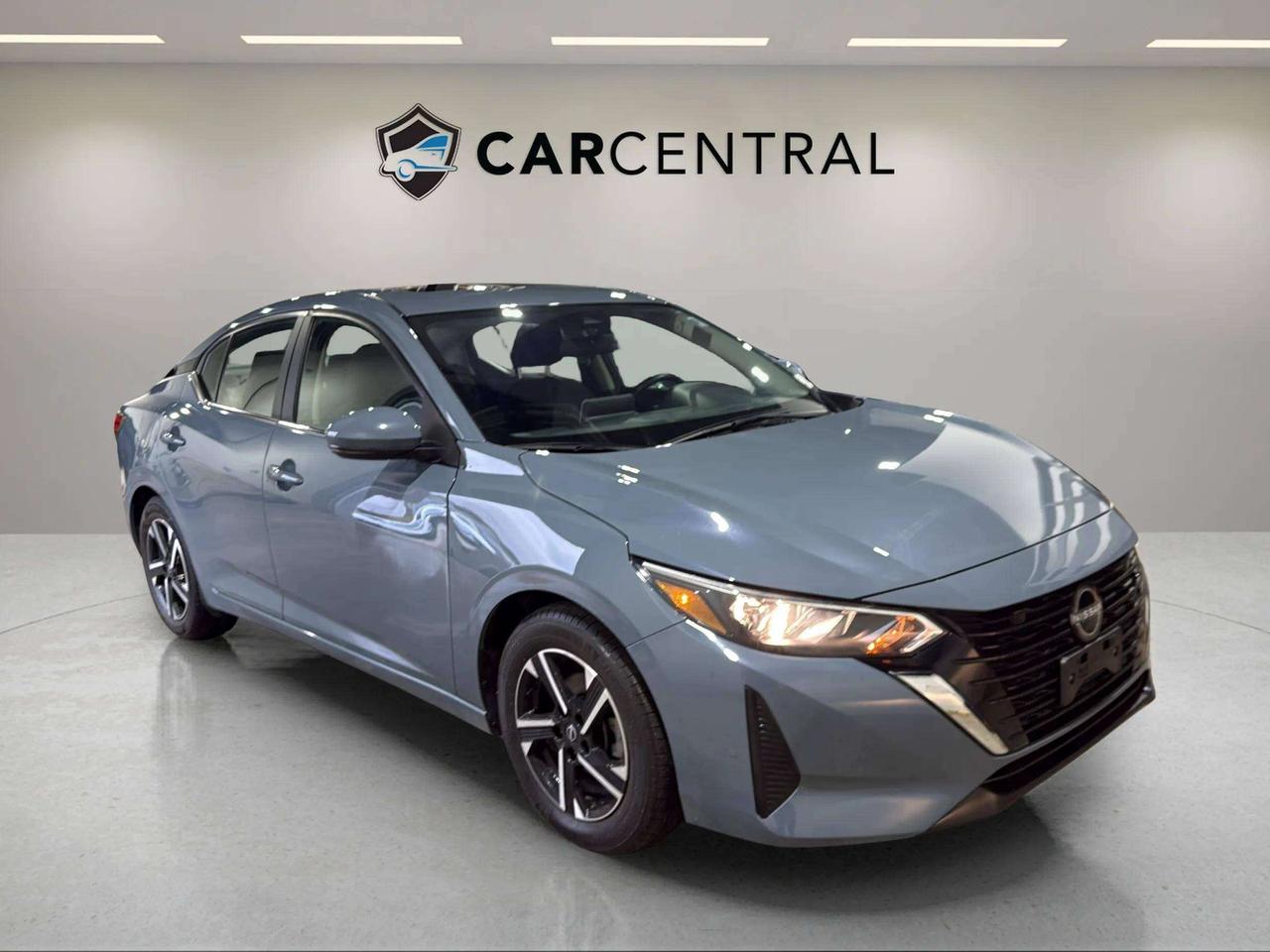 2024 Nissan Sentra SV | MOONROOF | CLEAN CARFAX| HTD SEAT| BLIND SPOT Photo