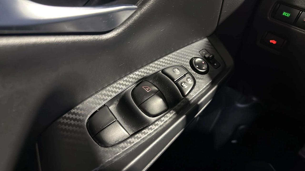 2024 Nissan Sentra SV | MOONROOF | CLEAN CARFAX| HTD SEAT| BLIND SPOT Photo