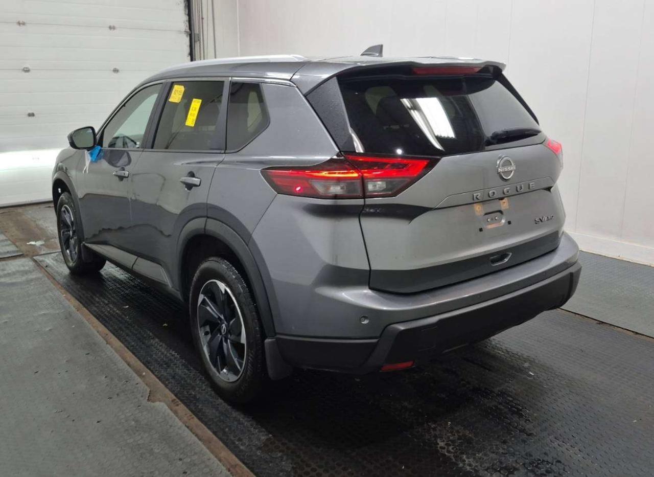 2024 Nissan Rogue SV MOONROOF | CLEAN CARFAX| HTD SEAT| BLIND SPOT Photo