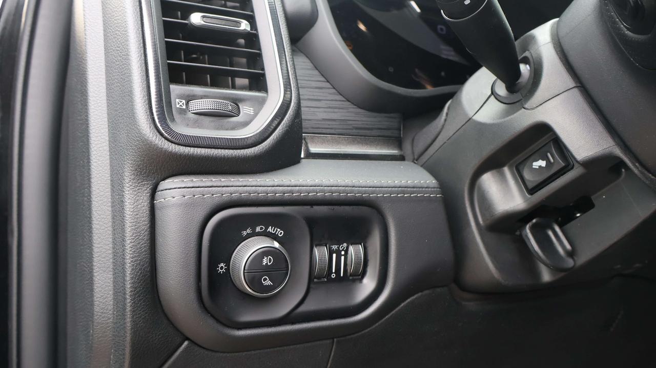 2024 RAM 2500 Rebel | Leather | Sunroof Photo