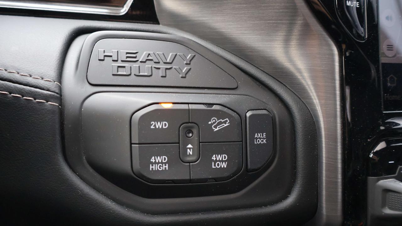 2024 RAM 2500 Rebel | Leather | Sunroof Photo