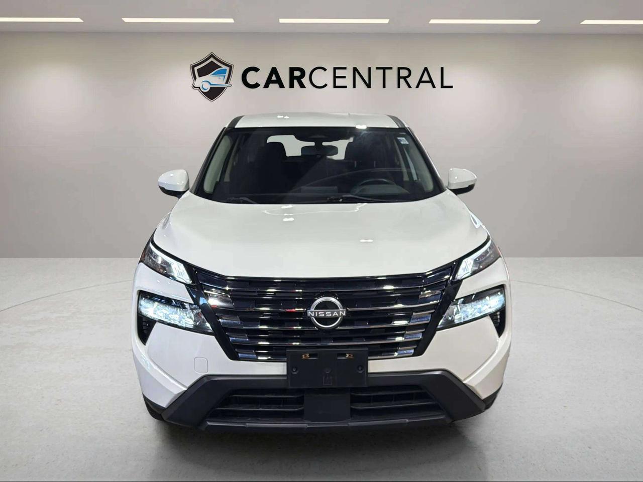 2024 Nissan Rogue S | CLEAN CARFAX | AWD | ONE OWNER | BLIND SPOT Photo