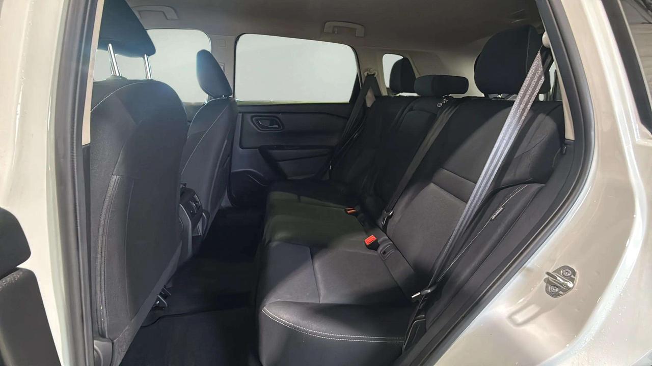 2024 Nissan Rogue S | CLEAN CARFAX | AWD | ONE OWNER | BLIND SPOT Photo