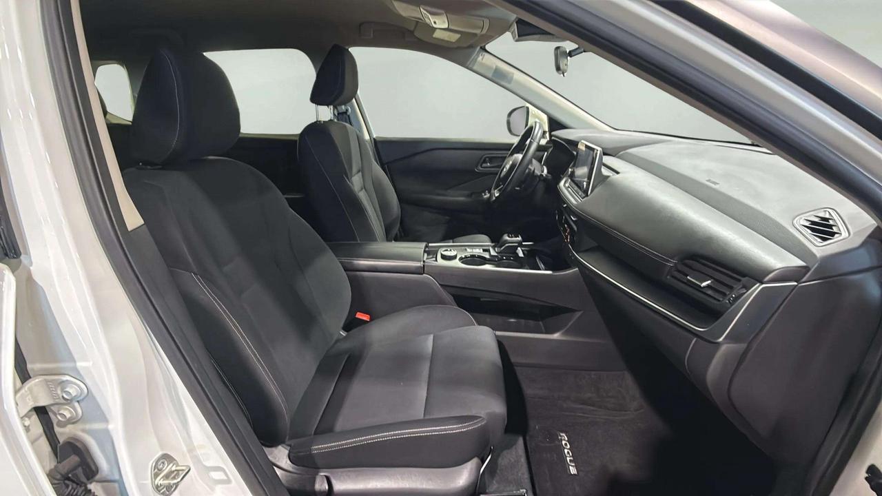 2024 Nissan Rogue S | CLEAN CARFAX | AWD | ONE OWNER | BLIND SPOT Photo