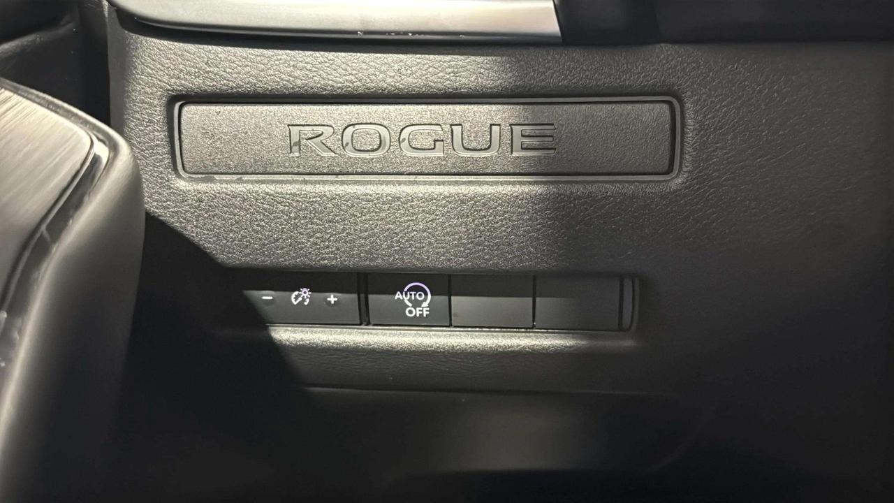 2024 Nissan Rogue S | CLEAN CARFAX | AWD | ONE OWNER | BLIND SPOT Photo