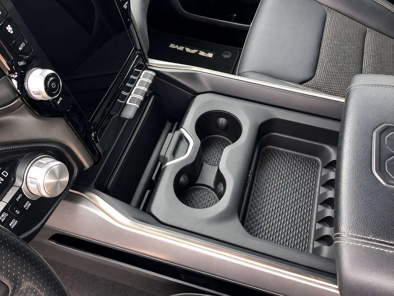 2022 RAM 1500 Sport Crew V8 | 12" NAV | Alpine | Side Steps |4X4 Photo