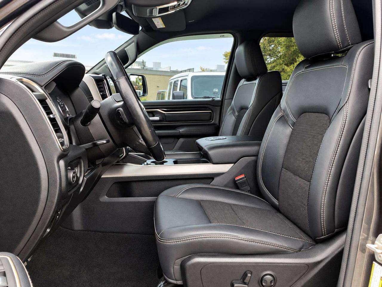2022 RAM 1500 Sport Crew V8 | 12" NAV | Alpine | Side Steps |4X4 Photo