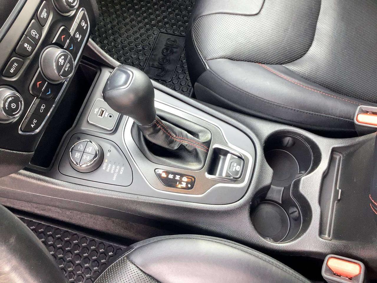 2019 Jeep Cherokee Trailhawk Elite | Vented Leather | Panoroof | 4X4 Photo