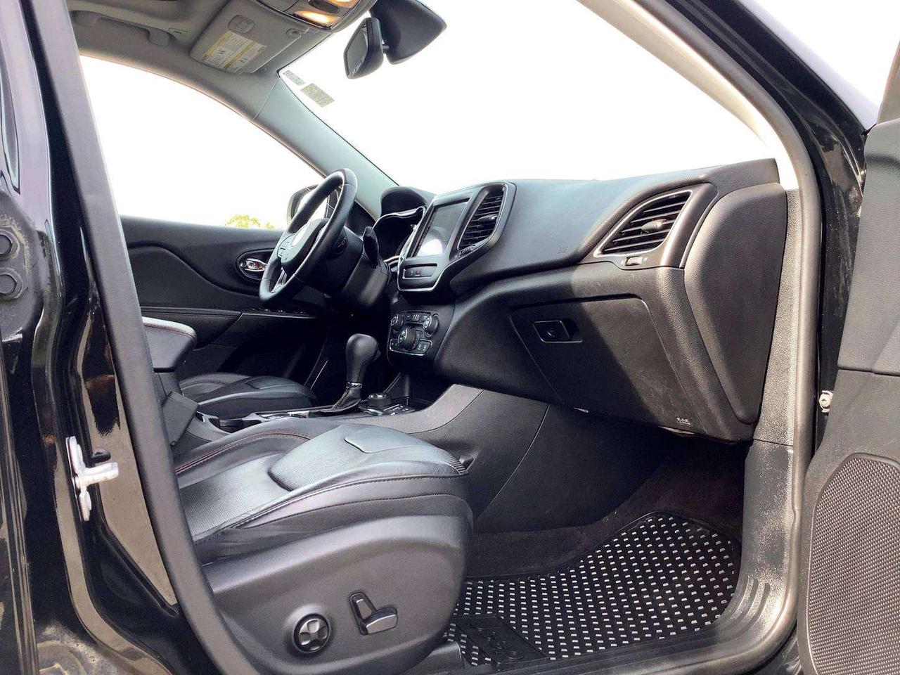 2019 Jeep Cherokee Trailhawk Elite | Vented Leather | Panoroof | 4X4 Photo