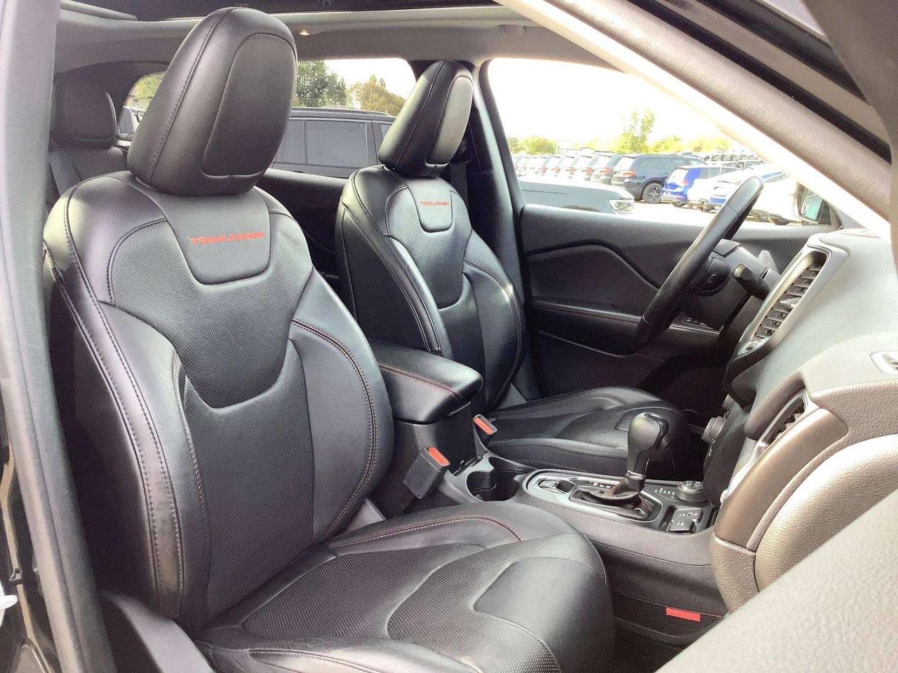 2019 Jeep Cherokee Trailhawk Elite | Vented Leather | Panoroof | 4X4 Photo