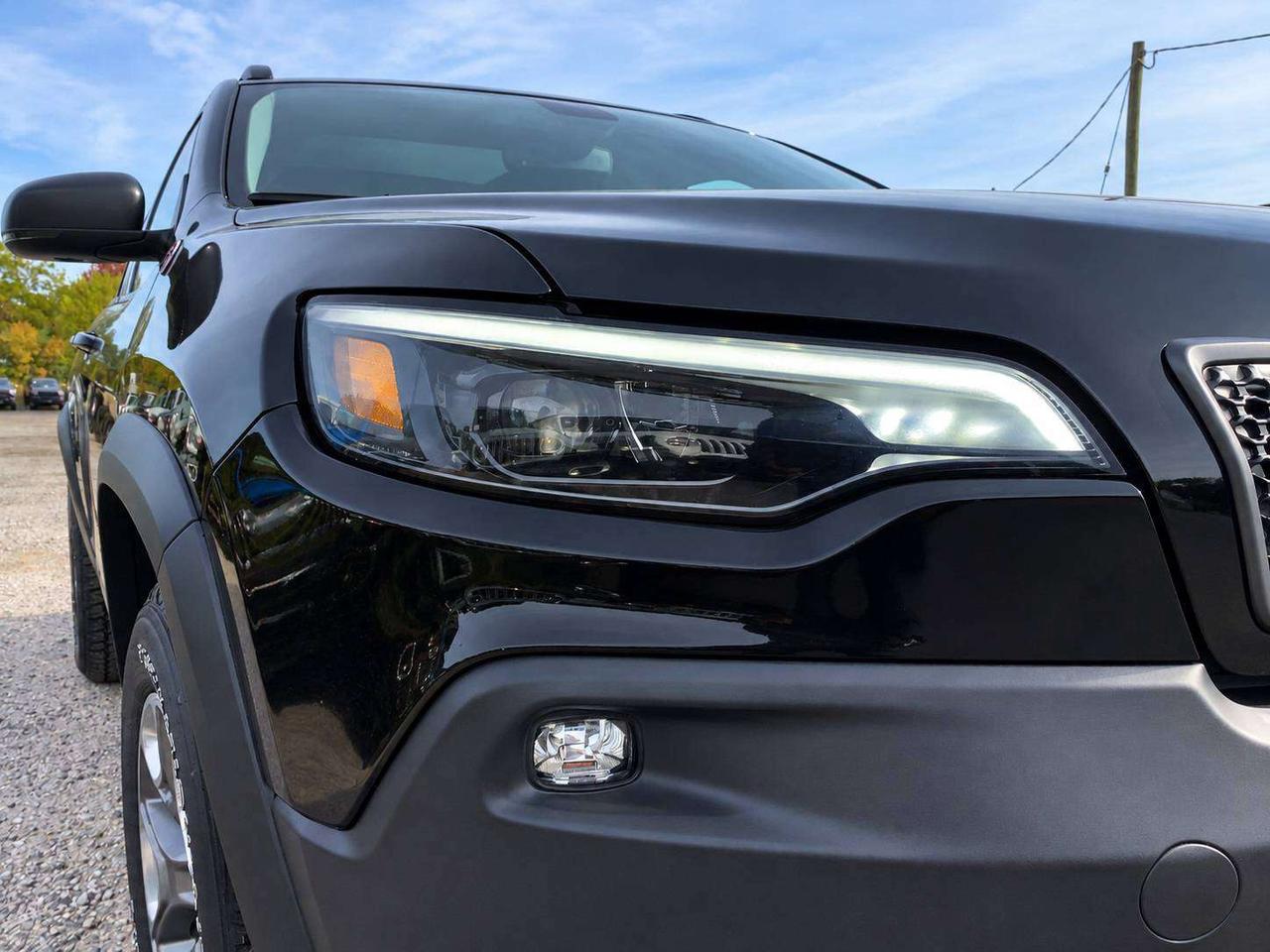 2019 Jeep Cherokee Trailhawk Elite | Vented Leather | Panoroof | 4X4 Photo