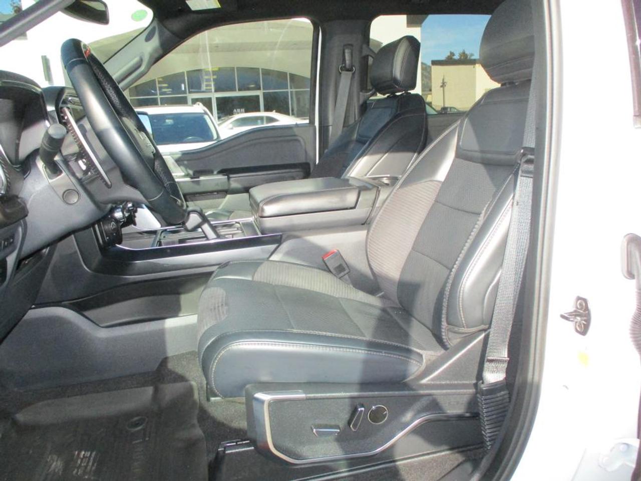 2023 Ford F-150 Raptor SuperCrew 4WD - Photo #10