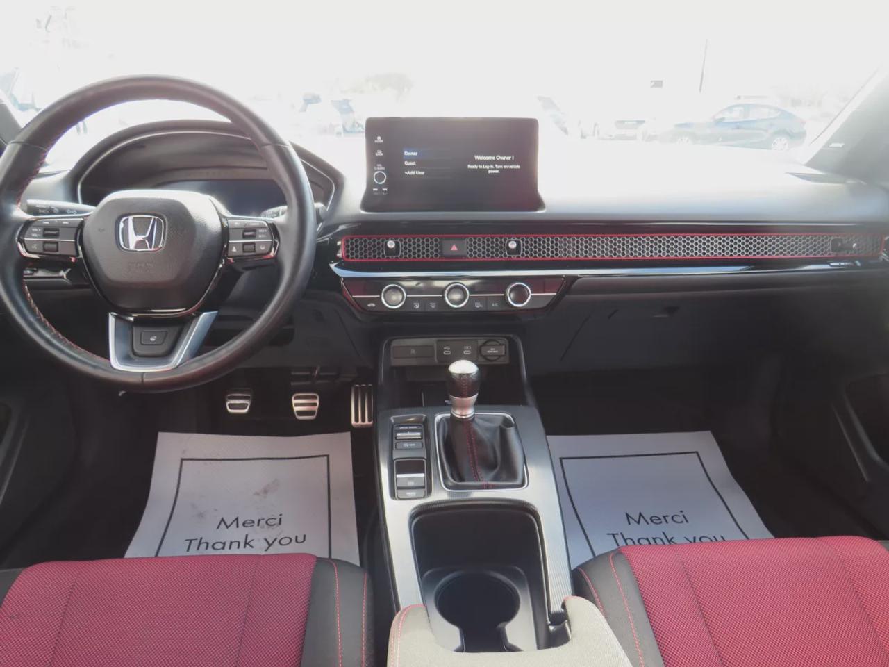 2025 Honda Civic SI Sedan Si | LOW KMS | FWD | Manual | Alloy Wheels | Sport Seats | Heated Front & Rear Seats | Heated Steering Wheel | Climate Control | Sunroof | Touchscreen Display | Wireless Apple CarPlay & Android Auto | Google Built-In | Bluetooth | Wireless Phone  Photo4