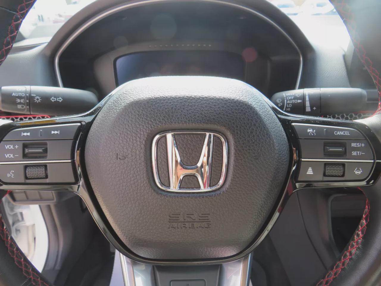 2025 Honda Civic SI Sedan Si | LOW KMS | FWD | Manual | Alloy Wheels | Sport Seats | Heated Front & Rear Seats | Heated Steering Wheel | Climate Control | Sunroof | Touchscreen Display | Wireless Apple CarPlay & Android Auto | Google Built-In | Bluetooth | Wireless Phone  Photo